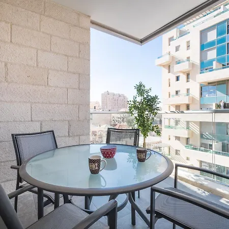 Full Option 7 People Apartment Jerusalem Room photo